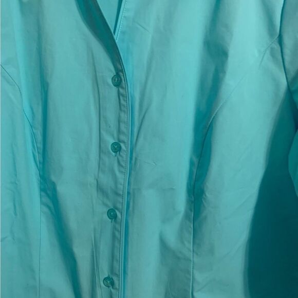 CHRISTOPHER & Banks Petite Large Blue Button Down‎ Shirt - Picture 2 of 4
